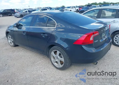 2013 Volvo S60 T5 из США, поврежденный, VIN YV1612FS6D2185459